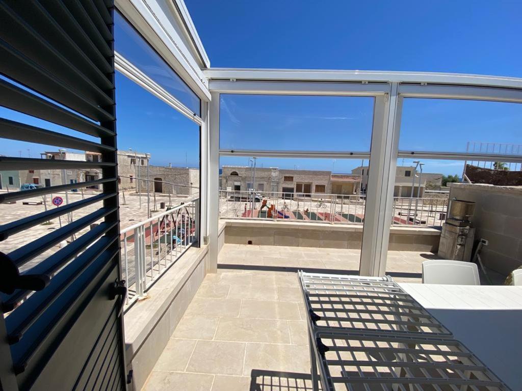 Casa Vacanze Illiria A Roca Vecchia Vicinissima Al Mare 外观 照片