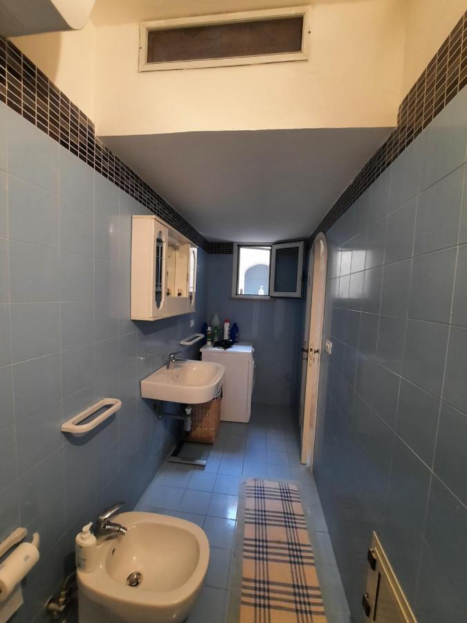 Casa Vacanze Illiria A Roca Vecchia Vicinissima Al Mare 外观 照片